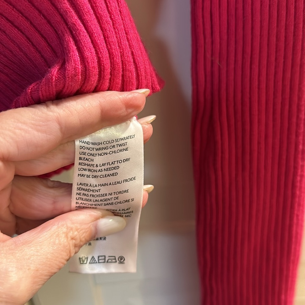 Pink ribbed long sleeve urban Outfitters sweater. Size xs. - Picture 5 of 5